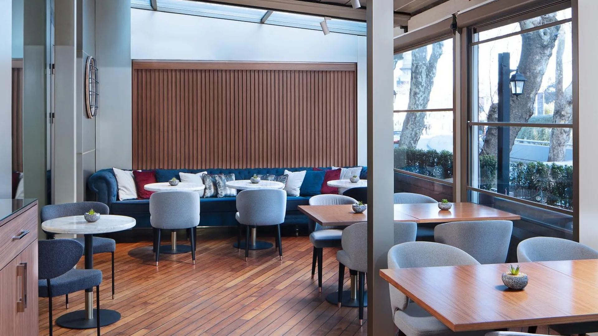 Delta Hotels By Marriott Istanbul Levent 4*,